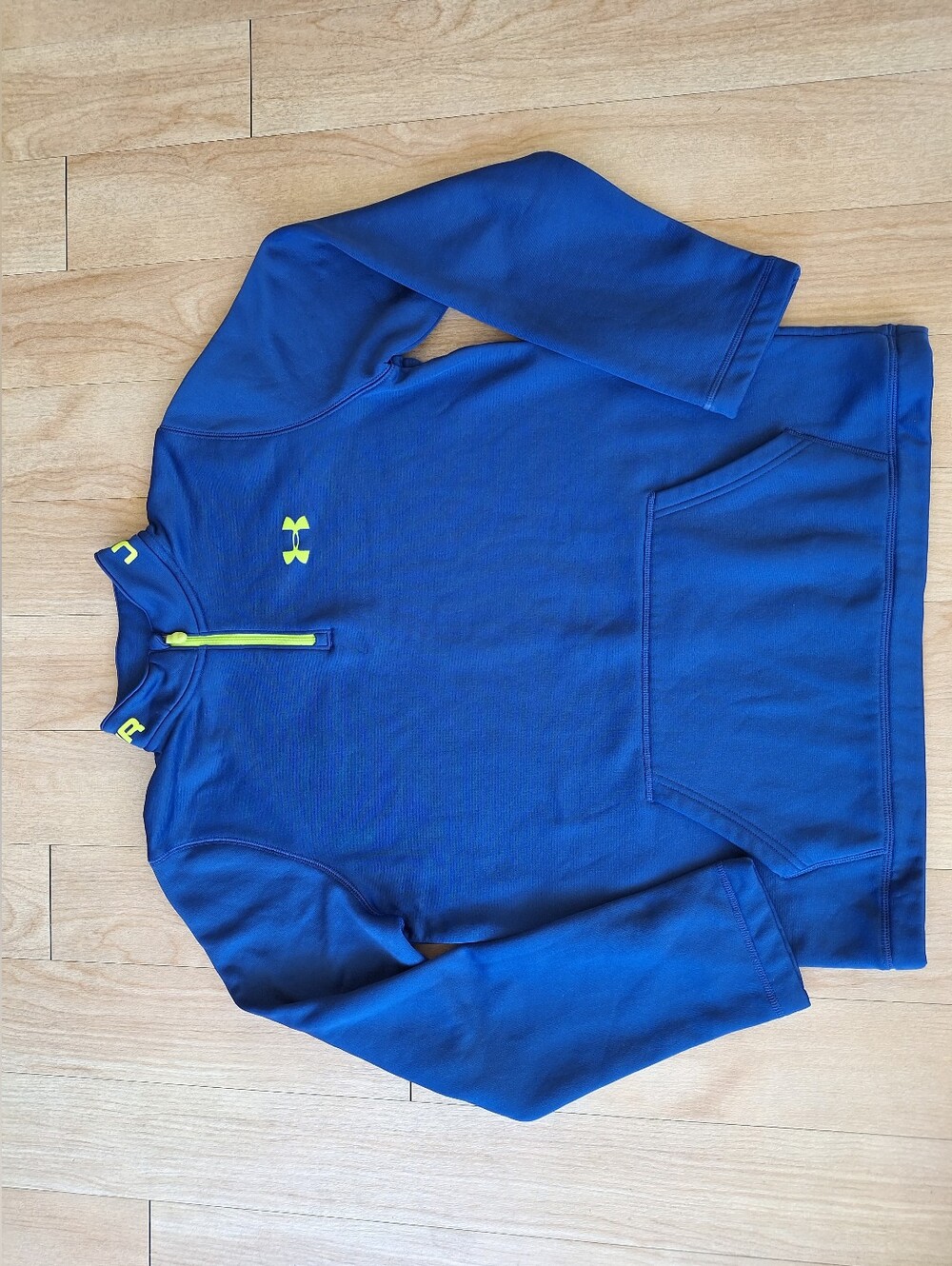 Under Armour Kids Blue 1/4 Zip Pullover with Neon Yellow Accents Size Youth XL